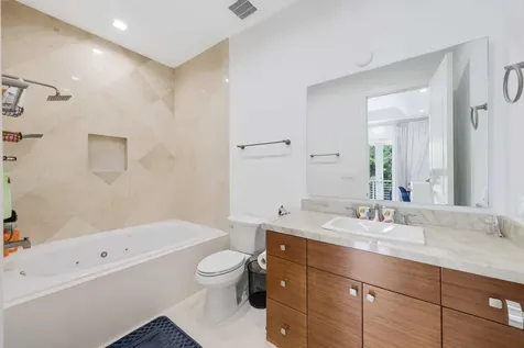 1313 Seabreeze Boulevard Fort Lauderdale FL 33316