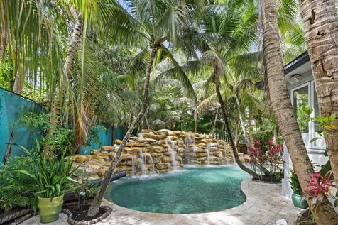 1313 Seabreeze Boulevard Fort Lauderdale FL 33316