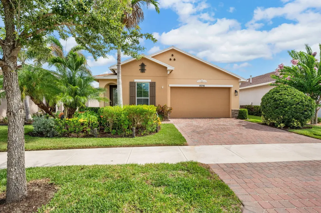 10256 SW Indian Lilac Trail Port St Lucie FL 34987