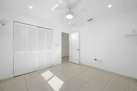 9515 SW 118th Court Miami FL 33186