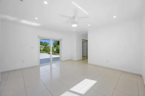 9515 SW 118th Court Miami FL 33186