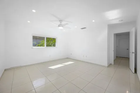 9515 SW 118th Court Miami FL 33186