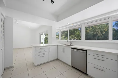 9515 SW 118th Court Miami FL 33186