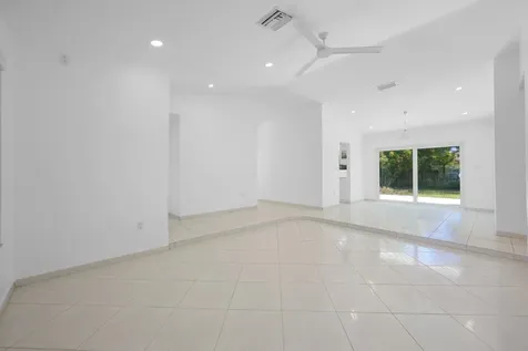 9515 SW 118th Court Miami FL 33186