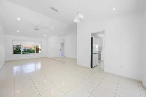 9515 SW 118th Court Miami FL 33186