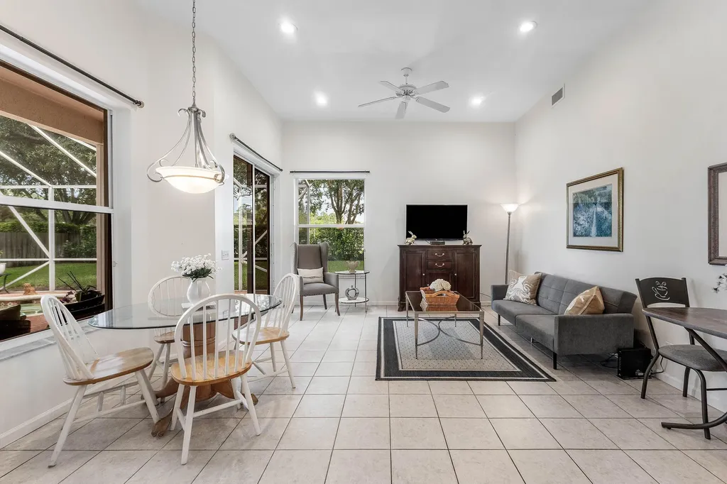 4378 Danielson Drive Lake Worth FL 33467