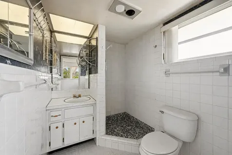 2160 NE 36th Street Lighthouse Point FL 33064