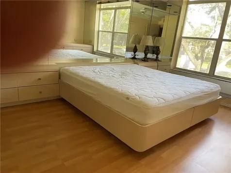3660 Inverrary Drive Lauderhill FL 33319