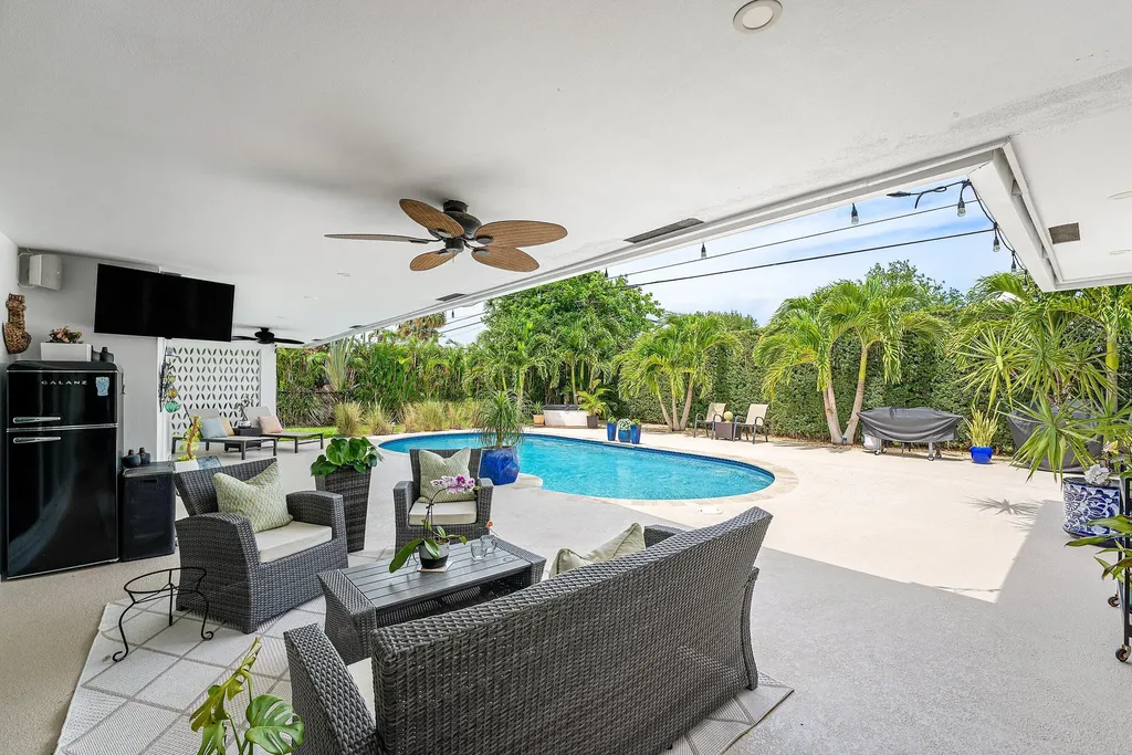 1298 Walnut Terrace Boca Raton FL 33486