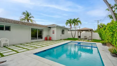 7528 Buccaneer Avenue North Bay Village FL 33141