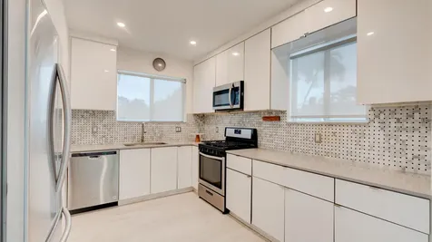 7528 Buccaneer Avenue North Bay Village FL 33141