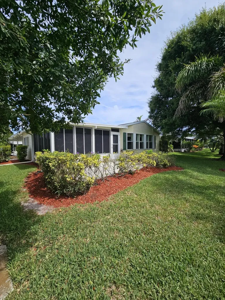 3229 Scarlet Tanager Court Port St Lucie FL 34952