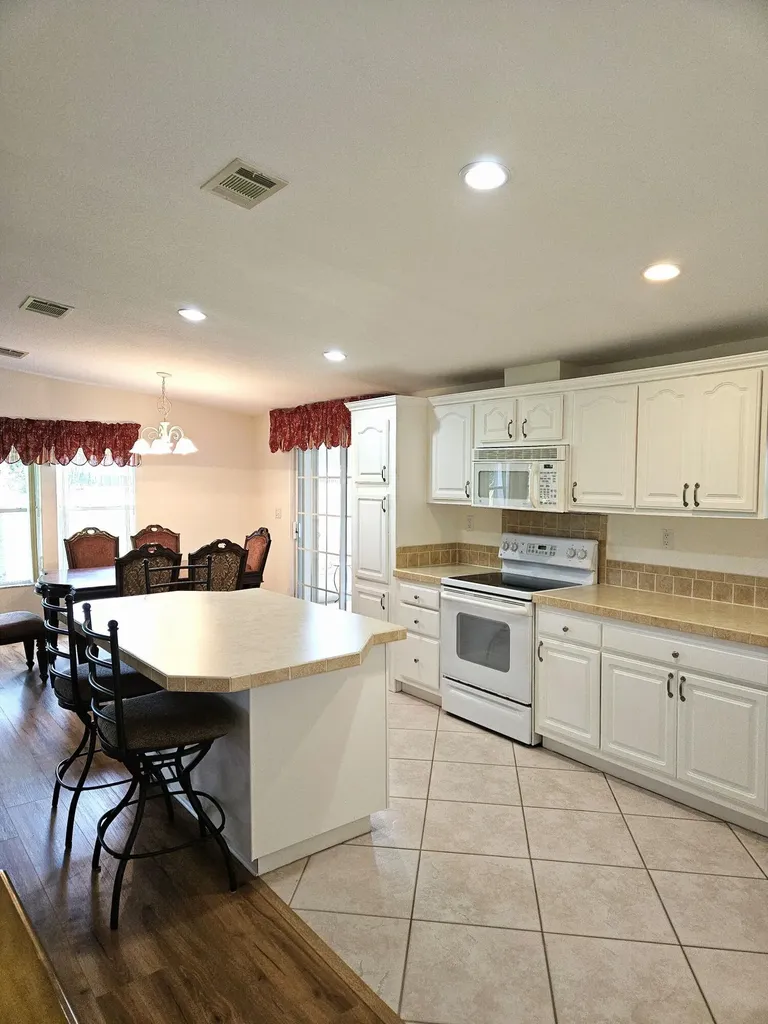 3229 Scarlet Tanager Court Port St Lucie FL 34952
