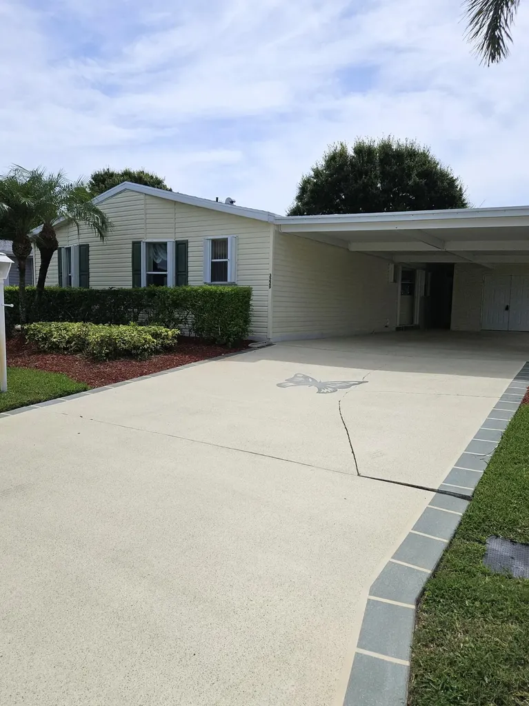 3229 Scarlet Tanager Court Port St Lucie FL 34952