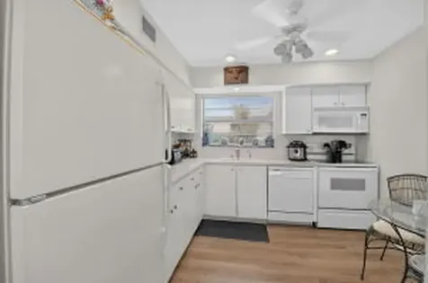 133 Capri Delray Beach FL 33484