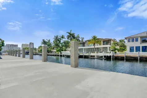 26 Pelican Drive Fort Lauderdale FL 33301