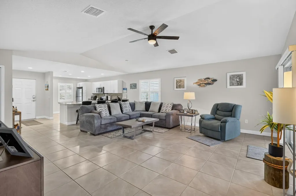 38 Spanish Way Port St Lucie FL 34952