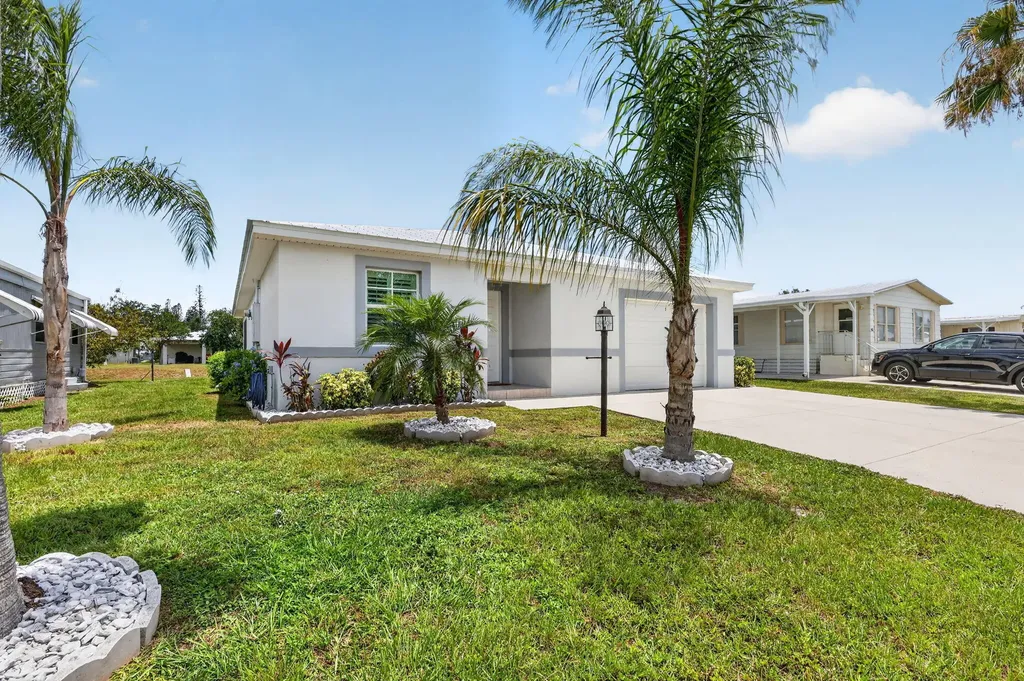 38 Spanish Way Port St Lucie FL 34952