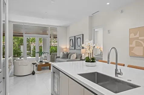 220 SE Mizner Boulevard Boca Raton FL 33432