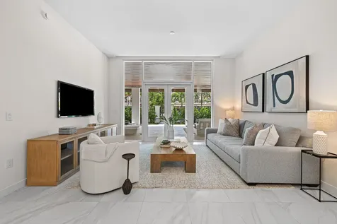 220 SE Mizner Boulevard Boca Raton FL 33432