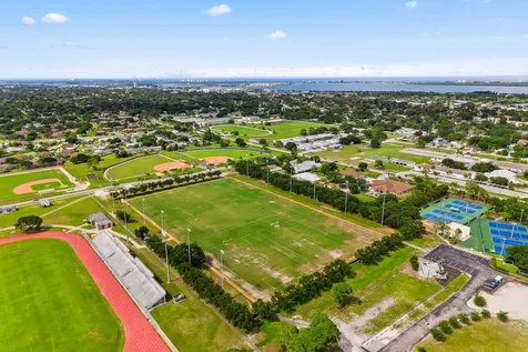 1327 Peppertree Trail Fort Pierce FL 34950
