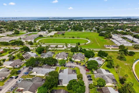 1327 Peppertree Trail Fort Pierce FL 34950