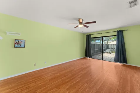 1327 Peppertree Trail Fort Pierce FL 34950