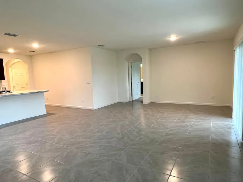 4011 SW Kidd Court Port St Lucie FL 34953