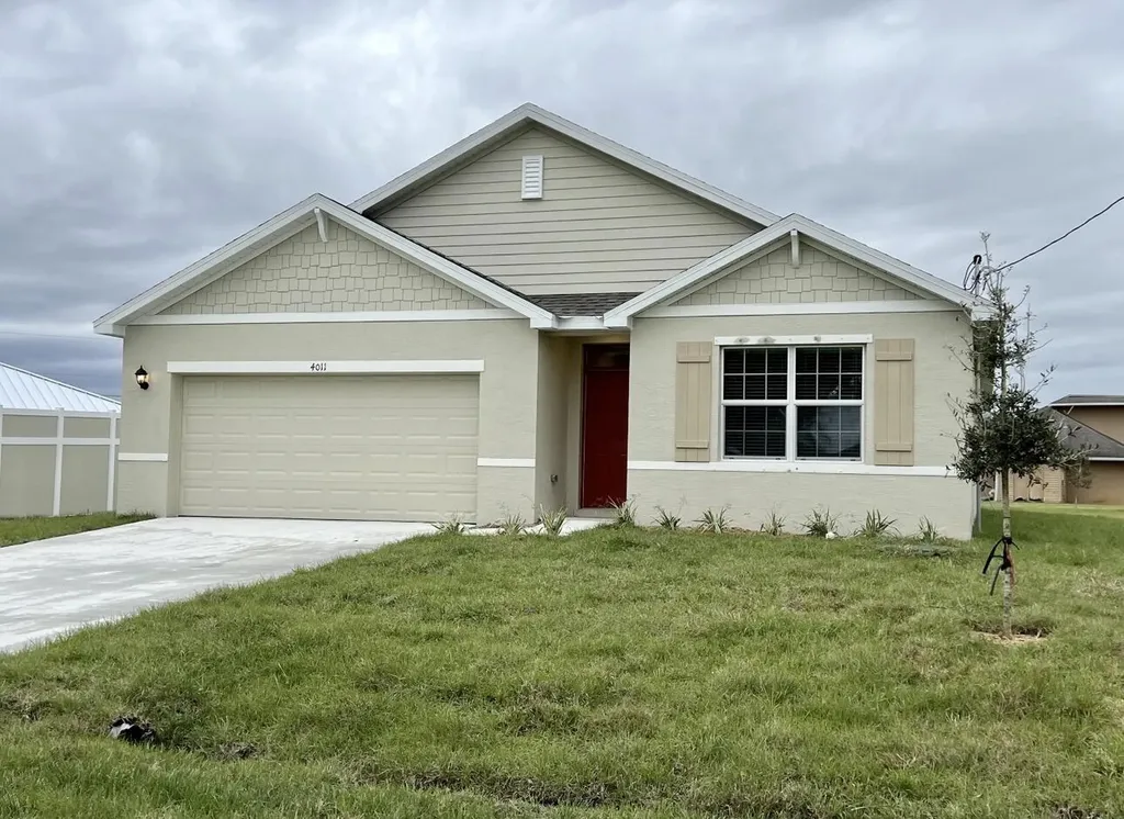 4011 SW Kidd Court Port St Lucie FL 34953