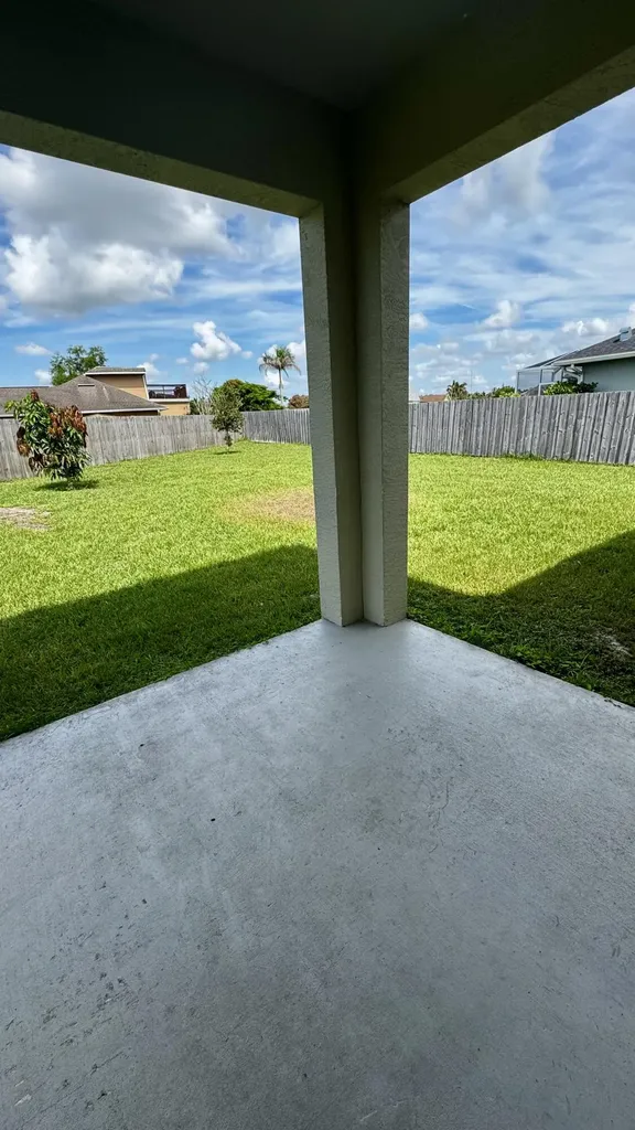 4011 SW Kidd Court Port St Lucie FL 34953
