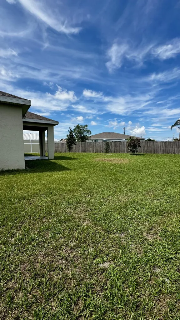 4011 SW Kidd Court Port St Lucie FL 34953
