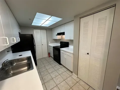 4199 N Haverhill Road West Palm Beach FL 33417