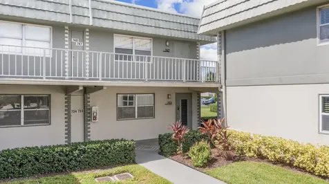 723 Flanders P Delray Beach FL 33484