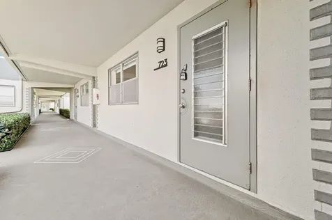 723 Flanders P Delray Beach FL 33484
