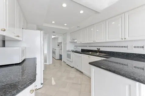 1900 Consulate Place West Palm Beach FL 33401