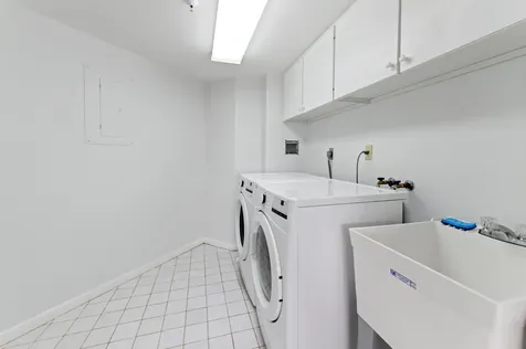 1900 Consulate Place West Palm Beach FL 33401