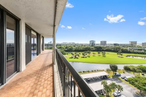 1900 Consulate Place West Palm Beach FL 33401