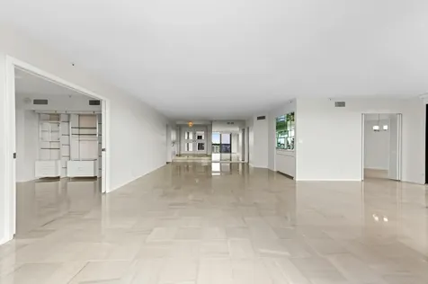 1900 Consulate Place West Palm Beach FL 33401