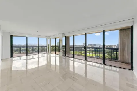 1900 Consulate Place West Palm Beach FL 33401