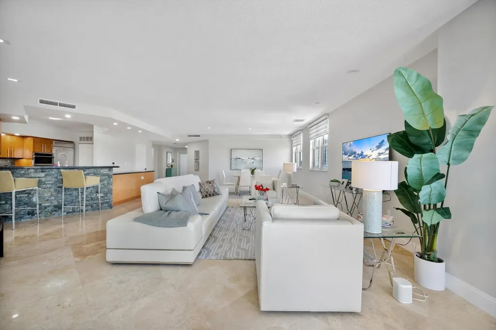 615 Bayshore Drive Fort Lauderdale FL 33304