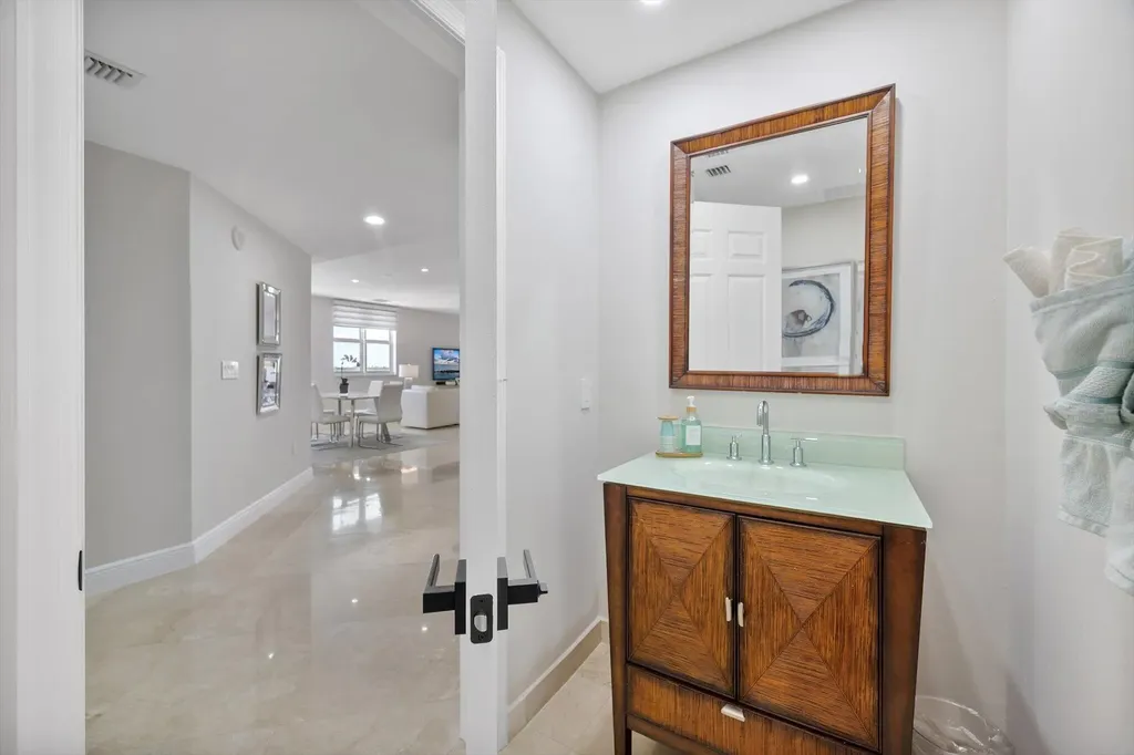 615 Bayshore Drive Fort Lauderdale FL 33304