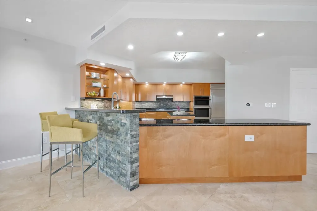 615 Bayshore Drive Fort Lauderdale FL 33304