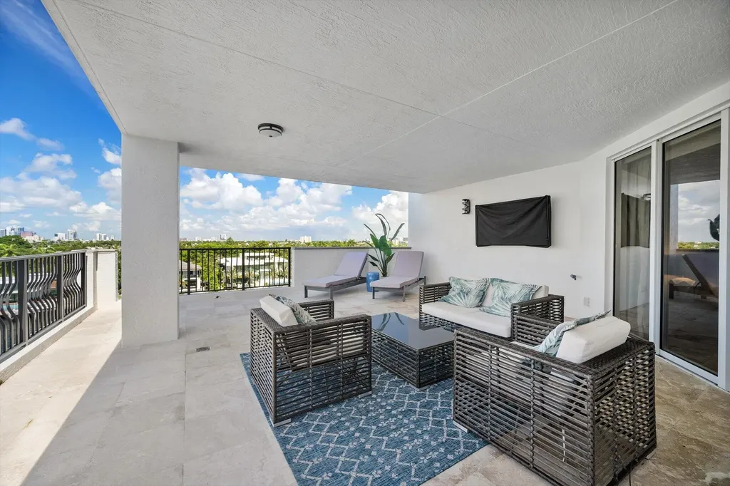 615 Bayshore Drive Fort Lauderdale FL 33304