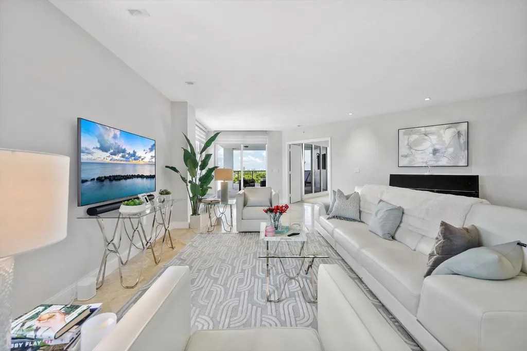 615 Bayshore Drive Fort Lauderdale FL 33304