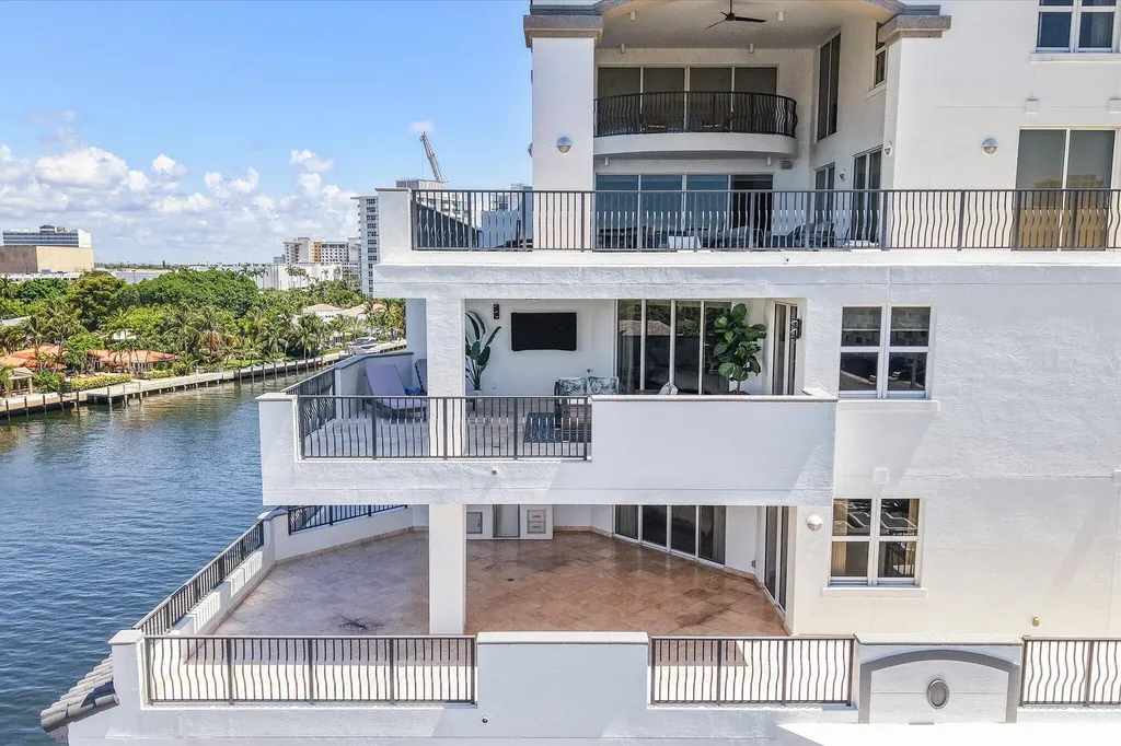 615 Bayshore Drive Fort Lauderdale FL 33304