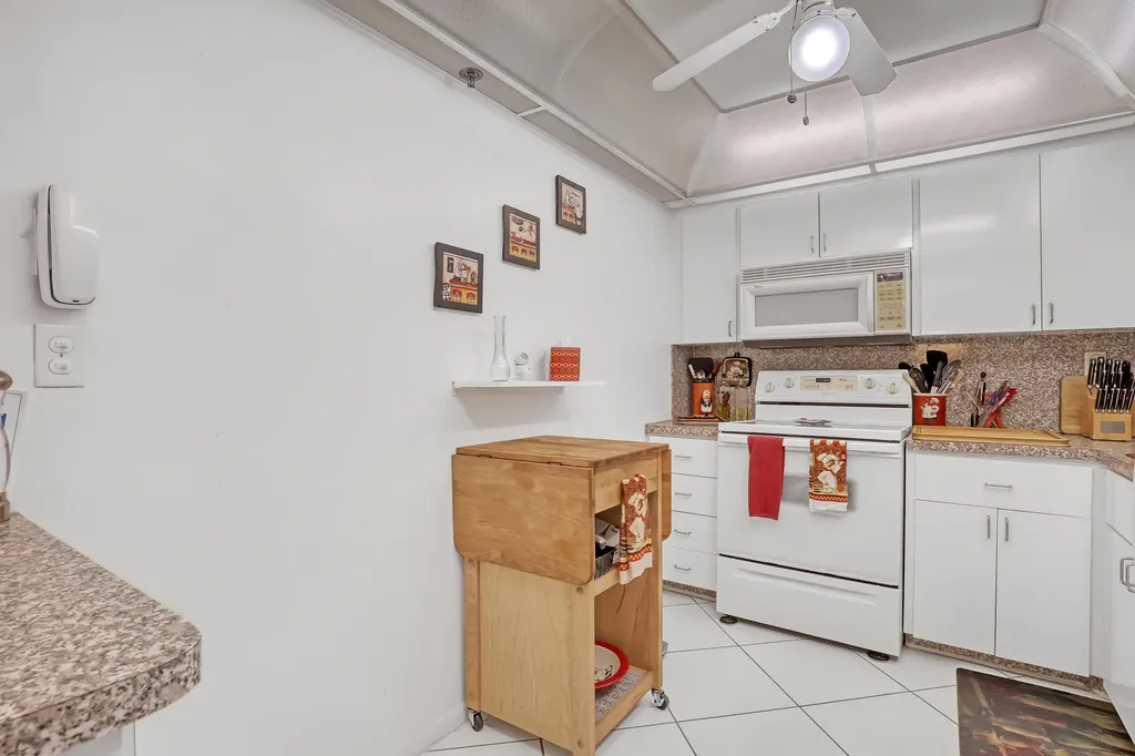 3221 S Ocean Boulevard Highland Beach FL 33487