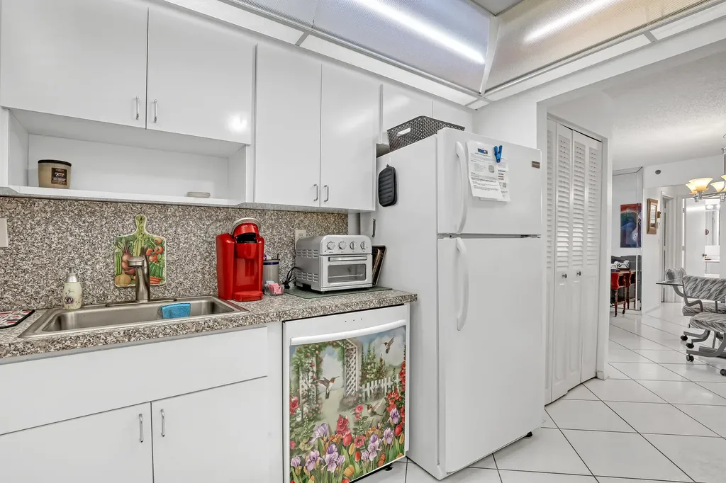 3221 S Ocean Boulevard Highland Beach FL 33487