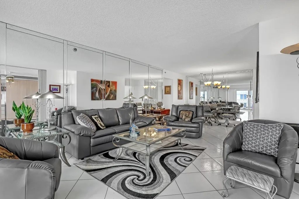 3221 S Ocean Boulevard Highland Beach FL 33487