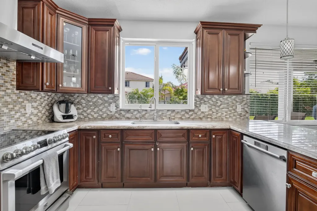 3701 Condor Court Weston FL 33331