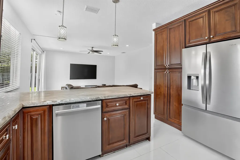 3701 Condor Court Weston FL 33331